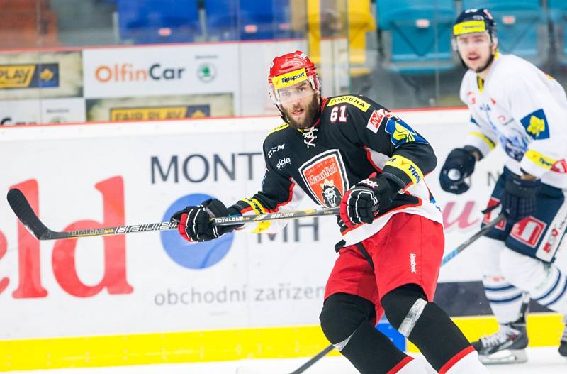 Tipsport extraliga ledního hokeje: Mountfield HK - Bílí Tygři Liberec.