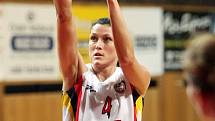 Basketbal žen: Hradecké Lvice x BK CCA Strakonice  - Horáková Eva.