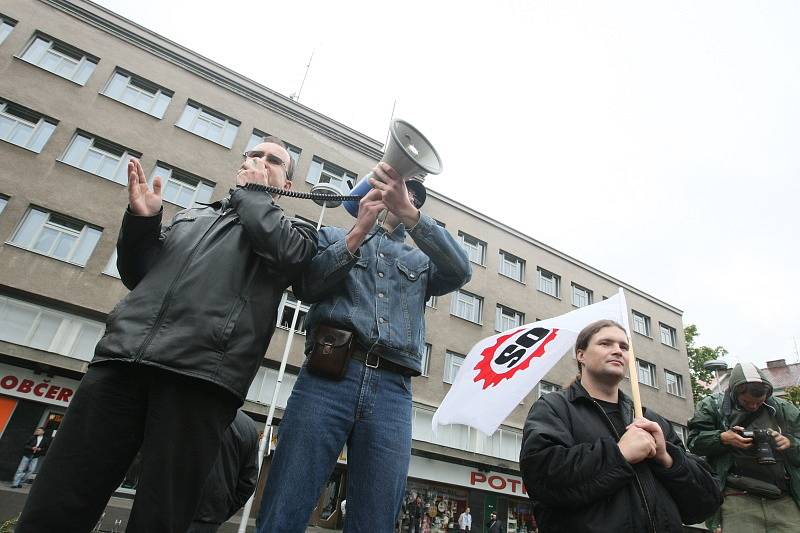 Sraz příznivců Dělnické strany v Hradci Králové