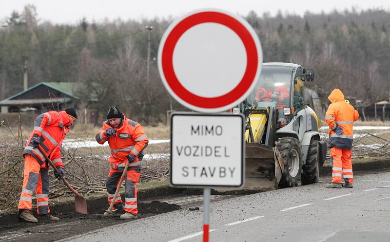 Rekonstrukce silnice ve Slatině.