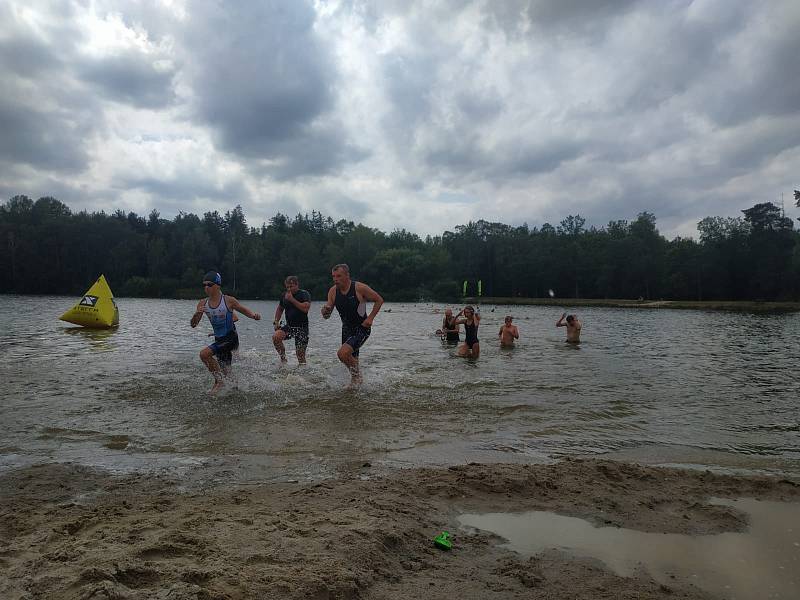 Terénní triatlon: Na Biřičce domácí špička i osobnosti.