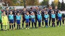 3. kolo MOL Cupu: FK Chlumec nad Cidlinou (ve světlém) - FC Hradec Králové 0:4.