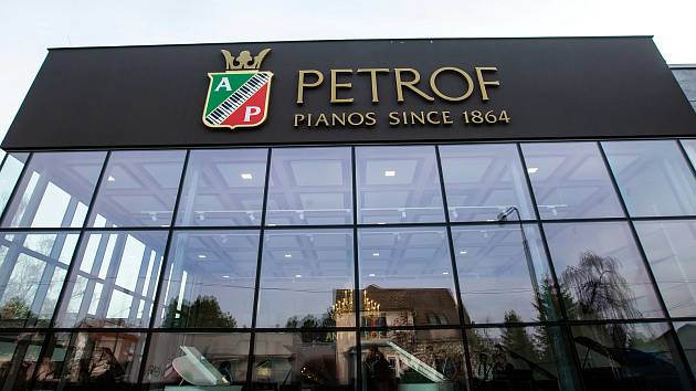 Budova firmy Petrof se stala stavbou roku