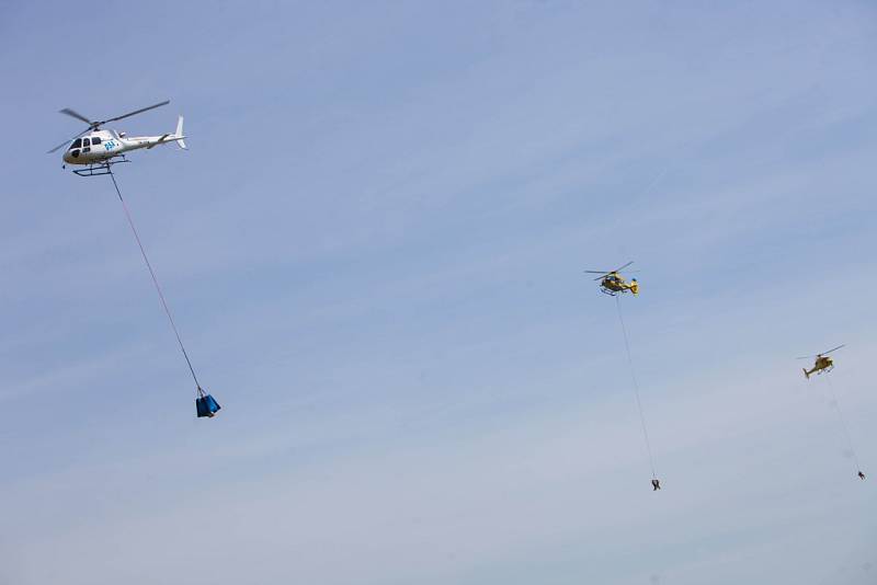 Helicopter Show, Rally Show a Autosalon Show v Hradci Králové.