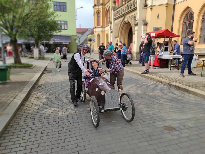 25. ročník závodu veteránů Novobydžovský čtverec – memoriál Elišky Junkové