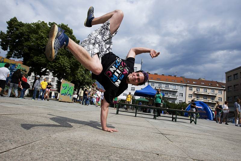 Graffiti Street Jam na Ulrichově náměstí v Hradci Králové.