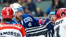 Čtvrtfinále play off hokejové extraligy: Mountfield HK - HC Kometa Brno.