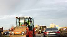 Opravy na části autostrády mezi Hradcem Králové a Pardubicemi.