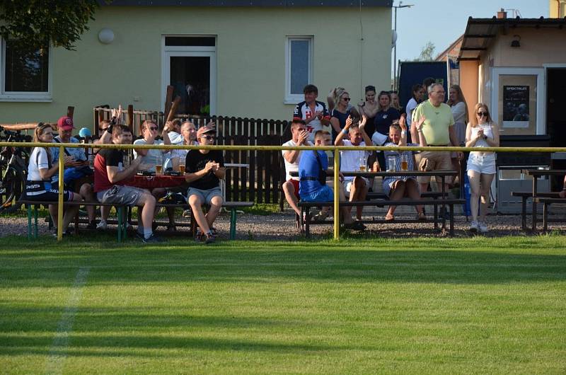 Stěžery (v modrém) - Javornice 4:1.