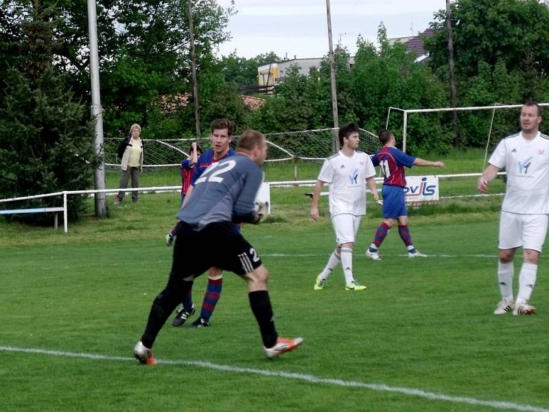 Krajská fotbalová I. B třída, skupina G: TJ Sokol Malšovice - FC Spartak Kobylice.