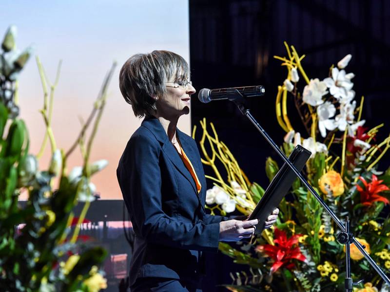 Předsedkyně Českého krasobruslařského svazu Věra Tauchmanová hovoří během mistrovství Evropy 2017 v Ostravě.