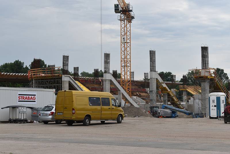Malšovický stadion se prodraží o 59 milionů korun.