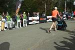 Krásné počasí přálo běžcům při nedělním Hradeckém maratonu a půlmaratonu.