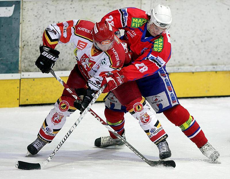 HC VCES Hradec Králové - SK Horácká Slavia Třebíč 1:4, neděle 21. února 2010.