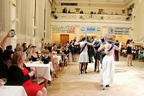 Reprezentační ples Centra Sion v královéhradeckém Adalbertinu.