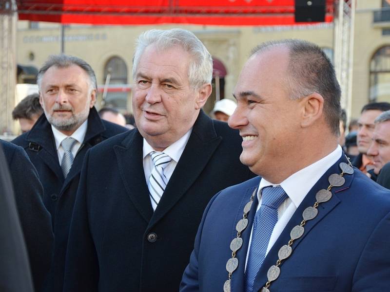 Miloš Zeman se starostou Náchoda Janem Birke