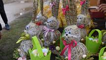 Tisíce lidí si v hradeckých Žižkových sadech a sousedním Adalbertinu užily v sobotu Velikonoční jarmark.