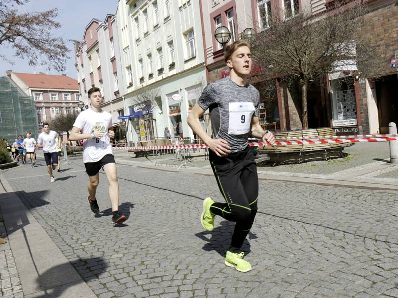 Běžecký maraton juniorů v Hradci Králové.