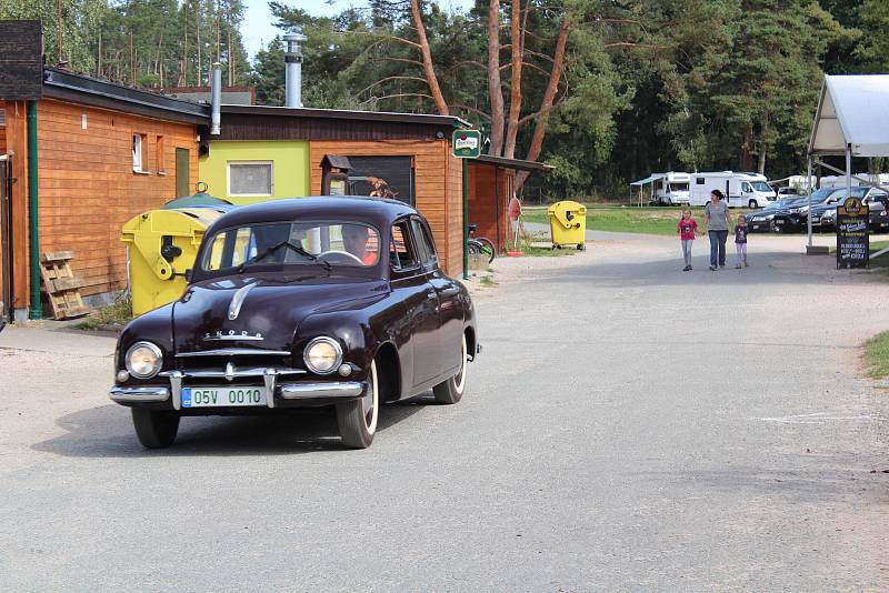 Škodovky se sjely na Stříbrný rybník