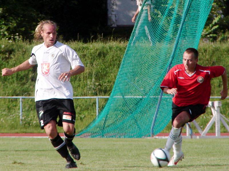 Fotbalová příprava: MFK Chrudim - FC Hradec Králové.