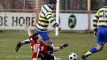 Fotbal, divize C: Živanice - AFK Chrudim (15. března 2009).