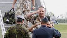  8. srpna 2008 se na vojenské letiště Praha-Kbely vrátilo z Afghánistánu do České republiky posledních 45 příslušníků 4. kontingentu polní nemocnice a chemické jednotky 
