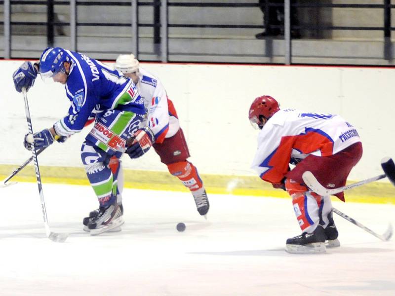 Krajská hokejová liga: HC Wikov Hronov - SK Třebechovice pod Orebem.