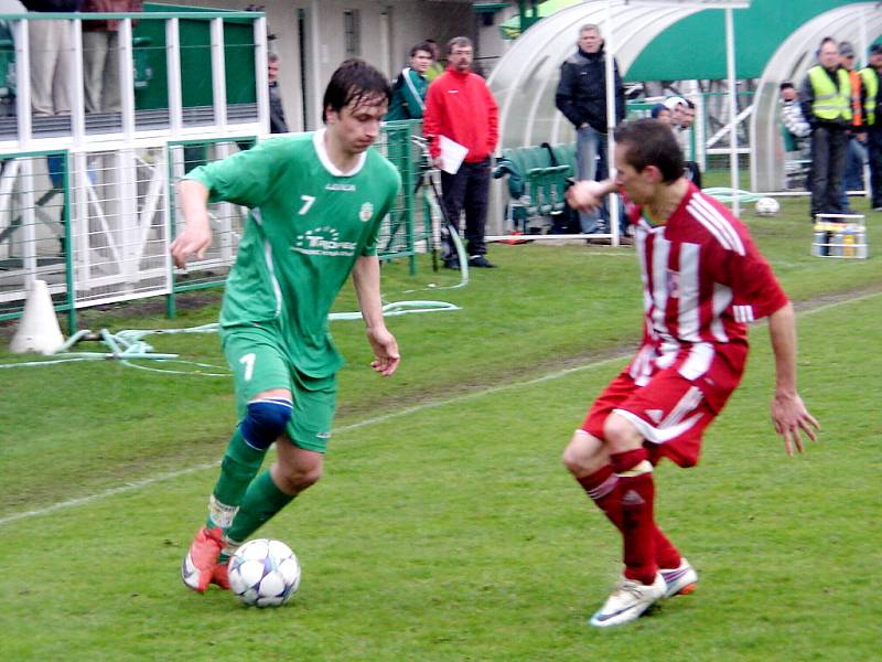 Fotbalový krajský přebor Královéhradecka: FC Olympia Hradec Králové - SK Libčany.