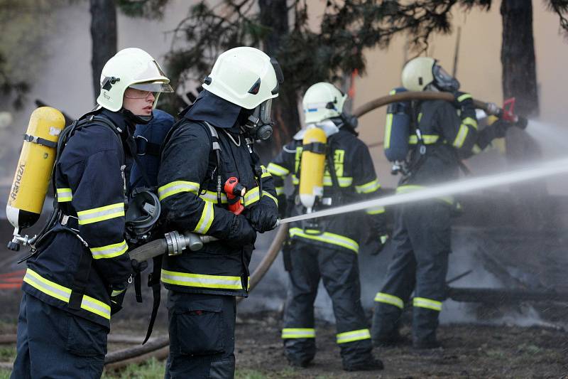 Požár staré herny v Kladské ulici v Hradci Králové.