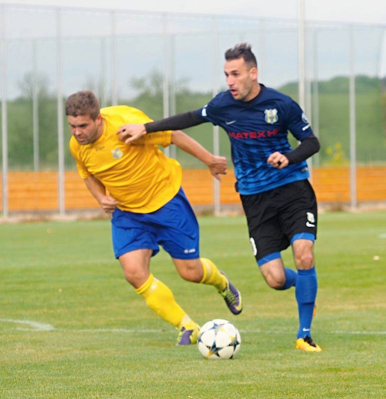 Okresní přebor ve fotbale: Myštěves - Roudnice B.