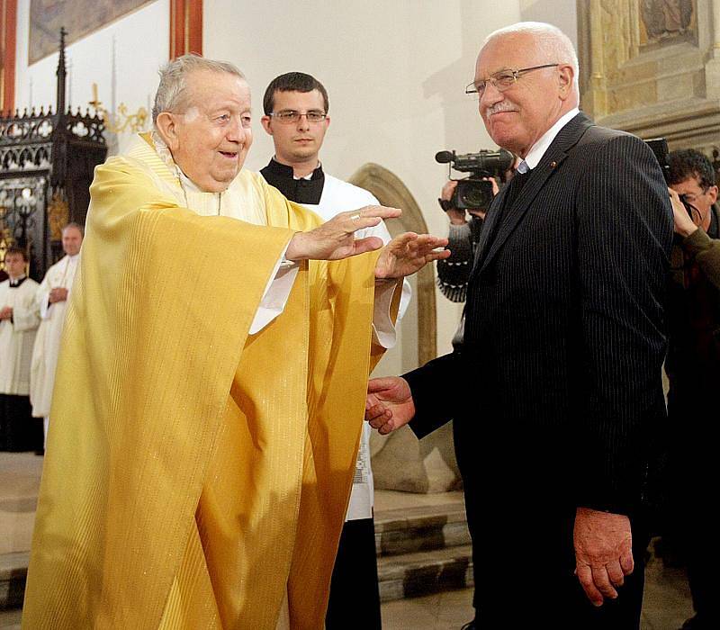 Druhý služebně nejstarší biskup světa Karel Otčenášek oslavil 1. května 2010 v Hradci Králové tři jubilea – 90 let věku, 65 let kněžské služby a 60 let biskupské služby. 