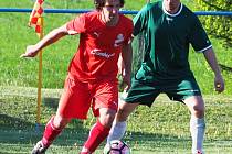 Magnet kola IV. třídy skupiny A Libřice (v zeleném) versus Sendražice skončil nerozhodným výsledkem 1:1.