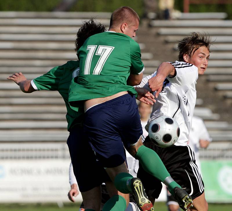 Fotbal: FC Hradec vs. HFK Olomouc (19.04.2009) 