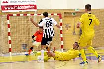 Chance futsal liga: Mados MT Hradec Králové - Nejzbach Vysoké Mýto.