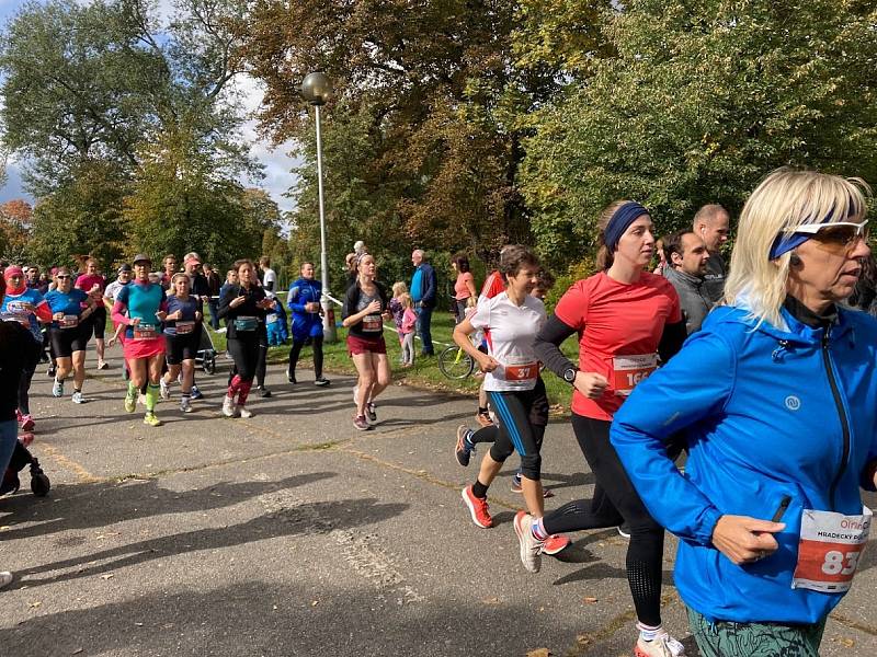 Hradecký maraton a půlmaraton.