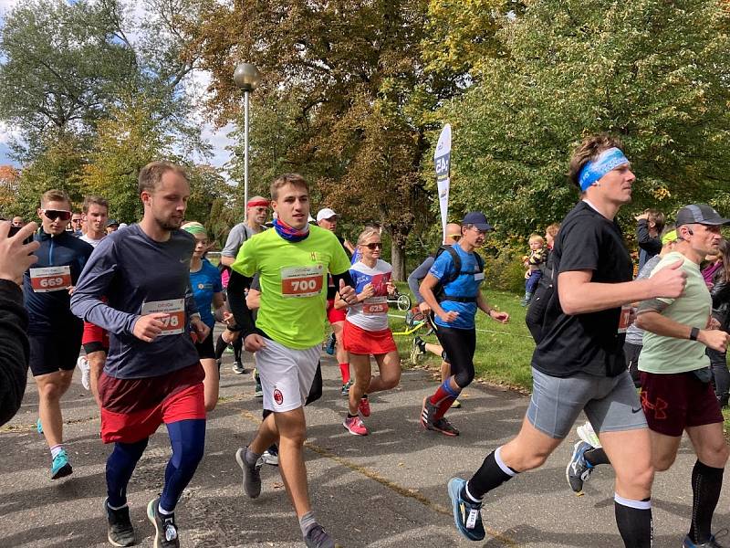 Hradecký maraton a půlmaraton.