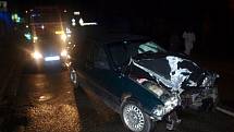 Havárie osobního vozidla na Revoluční třídě v Novém Bydžově.