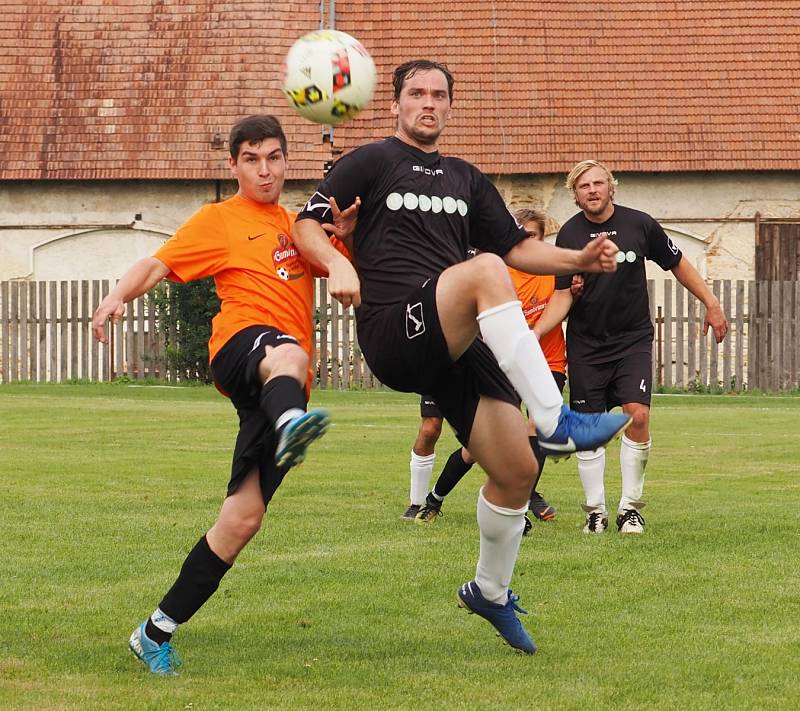 AM GNOL 4. třída A: SK Jeníkovice (oranžoví) - Sokol Lhota pod Libčany B.