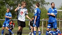 Fotbal, divize C: Hradec B - Dvůr Králové (26.04.2009)