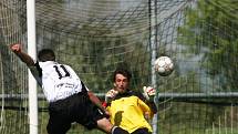 Fotbal, divize C: Hradec B - Dvůr Králové (26.04.2009)