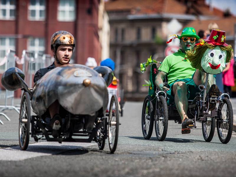 Nábřeží šlapadel v Hradci Králové.