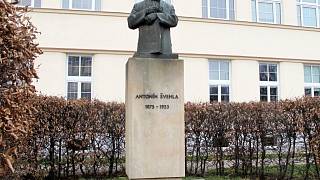 V Přelouči odhalí pomník politikovi Antonínu Švehlovi - Pardubický deník