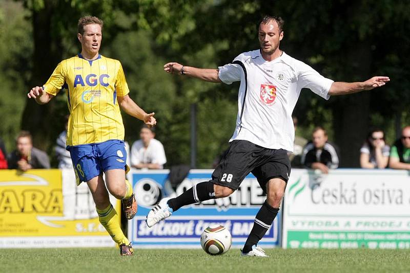 Fotbal, přípravný duel v Chlumci: Hradec vs. Teplice. Filip Klapka (vpravo). (25.06.2011)