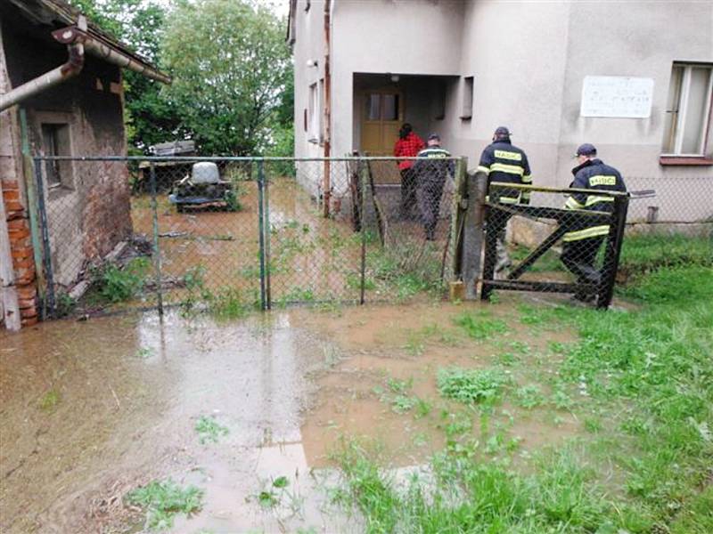 Povodňová situace v Královéhradeckém kraji - obec Ohnišťany.