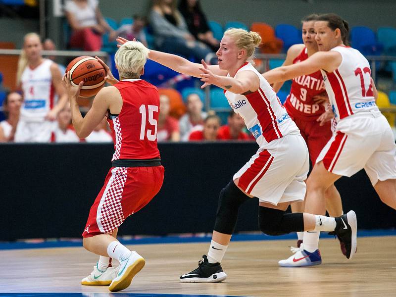 Přípravné utkání basketbalistek v Hradci Králové: Česká republika - Chrovatsko.