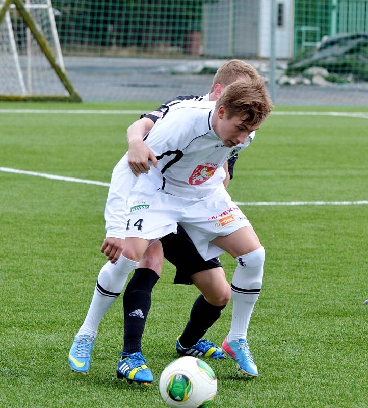 Juniorská liga ve fotbale: Příbram - Hradec Králové.