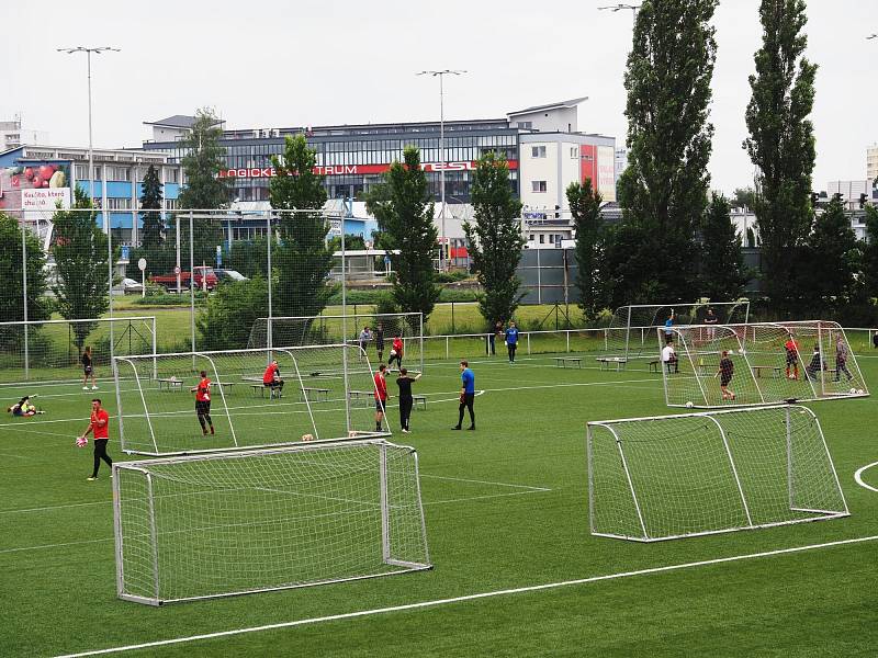 KEEPERBATTLE 2021. V Hradci na Slavii se uskutečnil atraktivní turnaj fotbalových brankářů.
