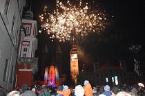 Ohňostroj na Velkém náměstí na Nový rok nebude, nahradí ho videomapping.