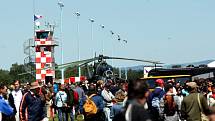 Letecká přehlídka Czech International Air Fest (IFD) na hradeckém letišti o víkendu 13. - 14. června 2009.