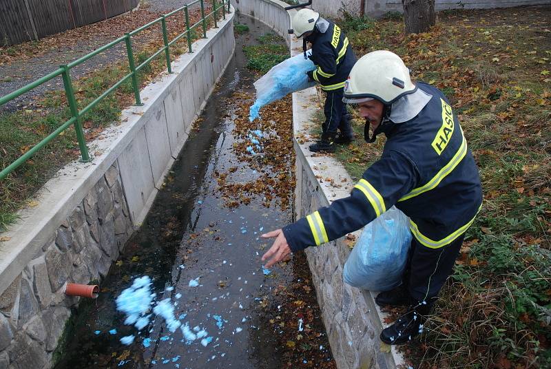 Nehoda kamionu v obci Neděliště